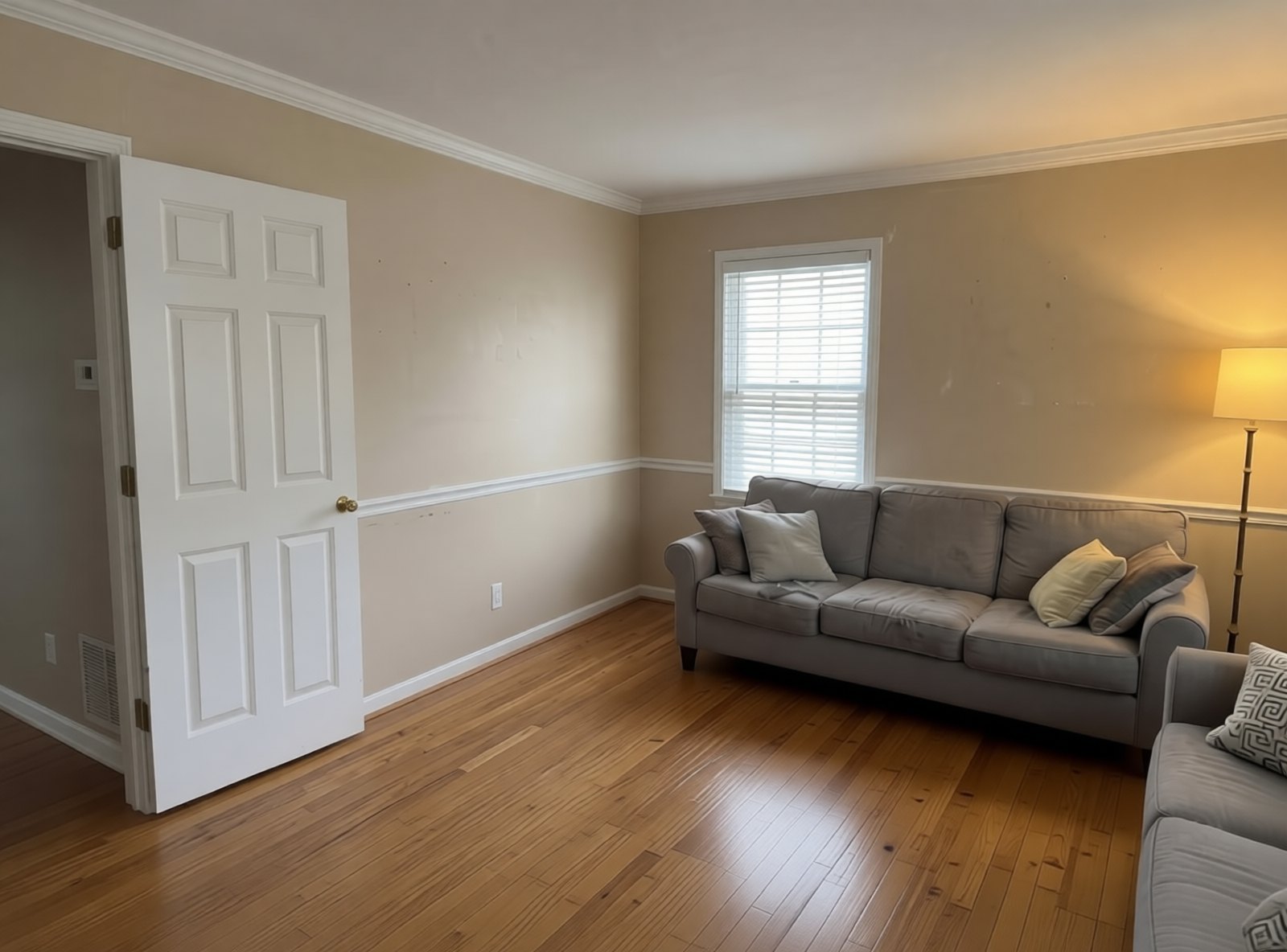 Same living room with the selected new floor
